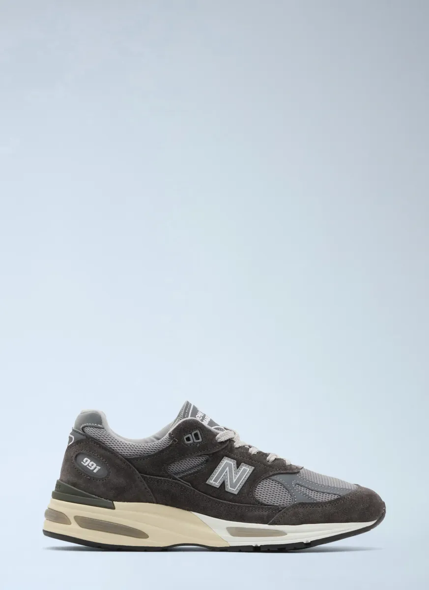 Made in UK 991v2 Sneakers