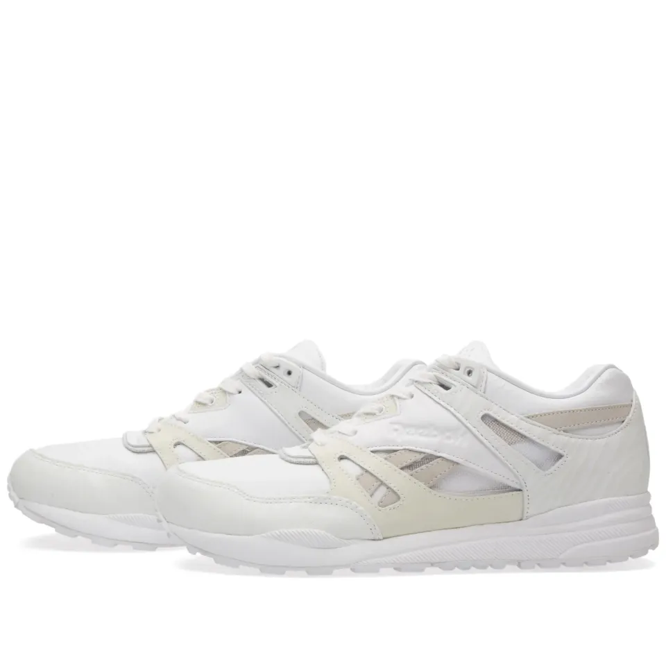 x Invincible Ventilator CN
