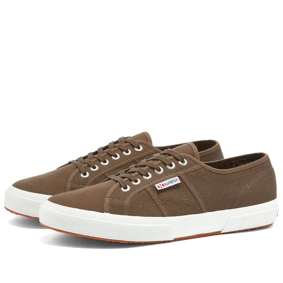 2750 Cotu Classic