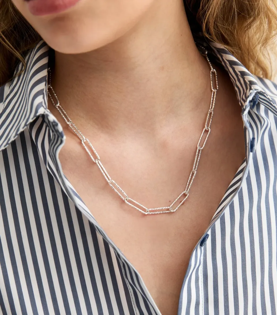Silver Tone Textured Rectangular Link Necklace