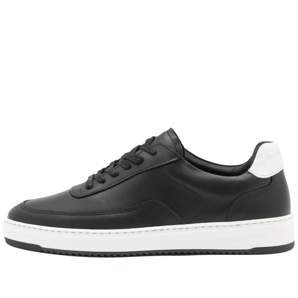 Mondo Lux Sneaker