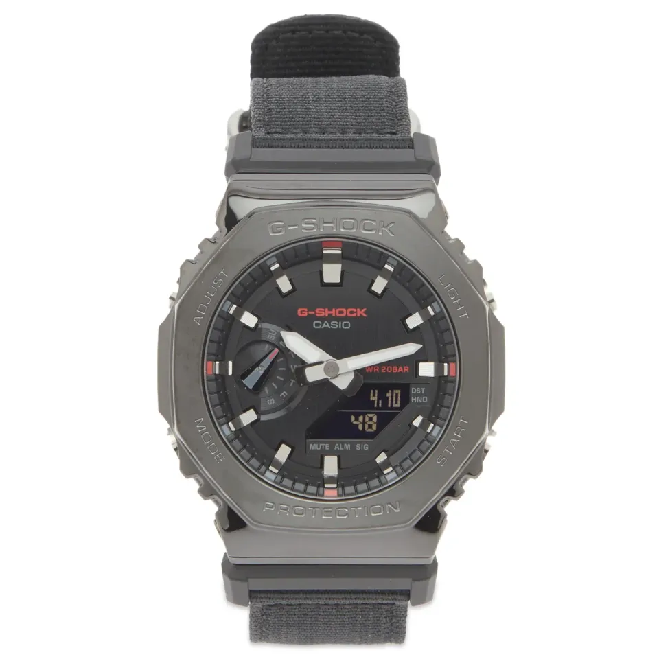 GM-2100CB-1AER Metal Cover Series Watch