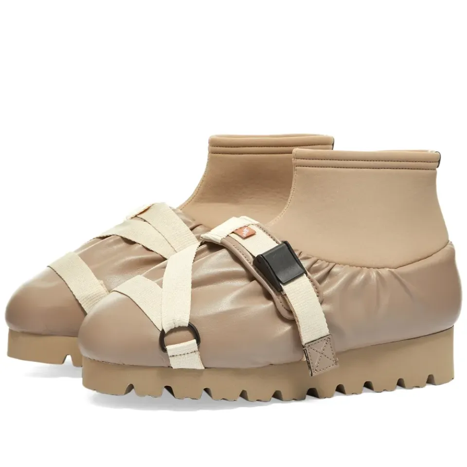 Camp Mid Shoe