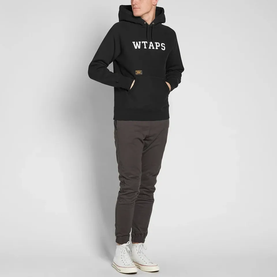 Design 01 Hoody
