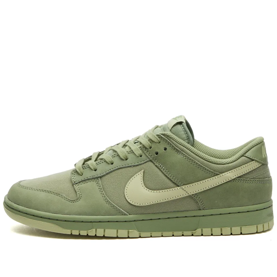 Dunk Low Retro Premium