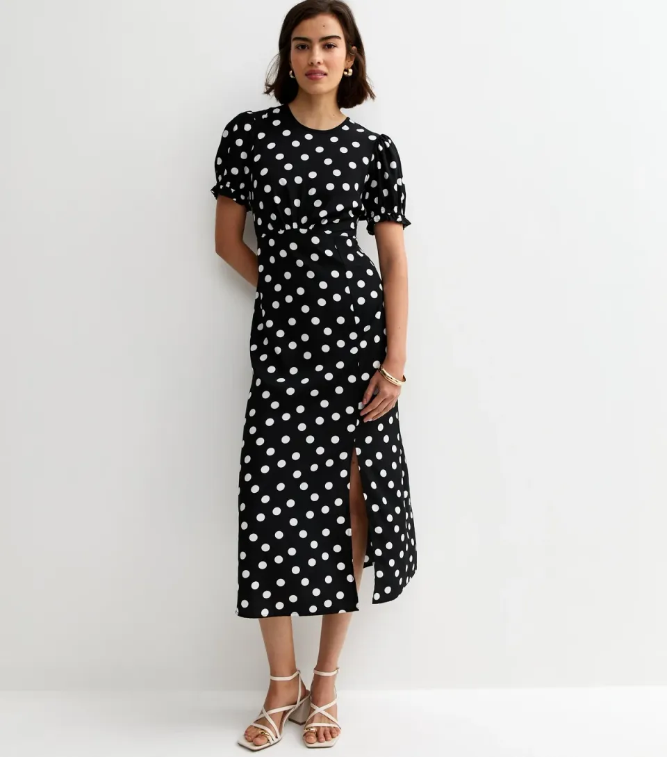 Women's Black Crepe Polka Dot Short Sleeve Midi Dress