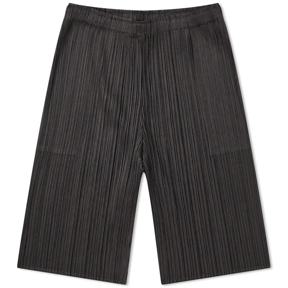 Pleats Shorts