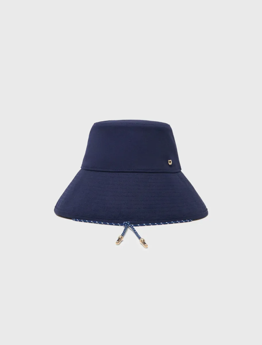 Cotton floppy hat with cord