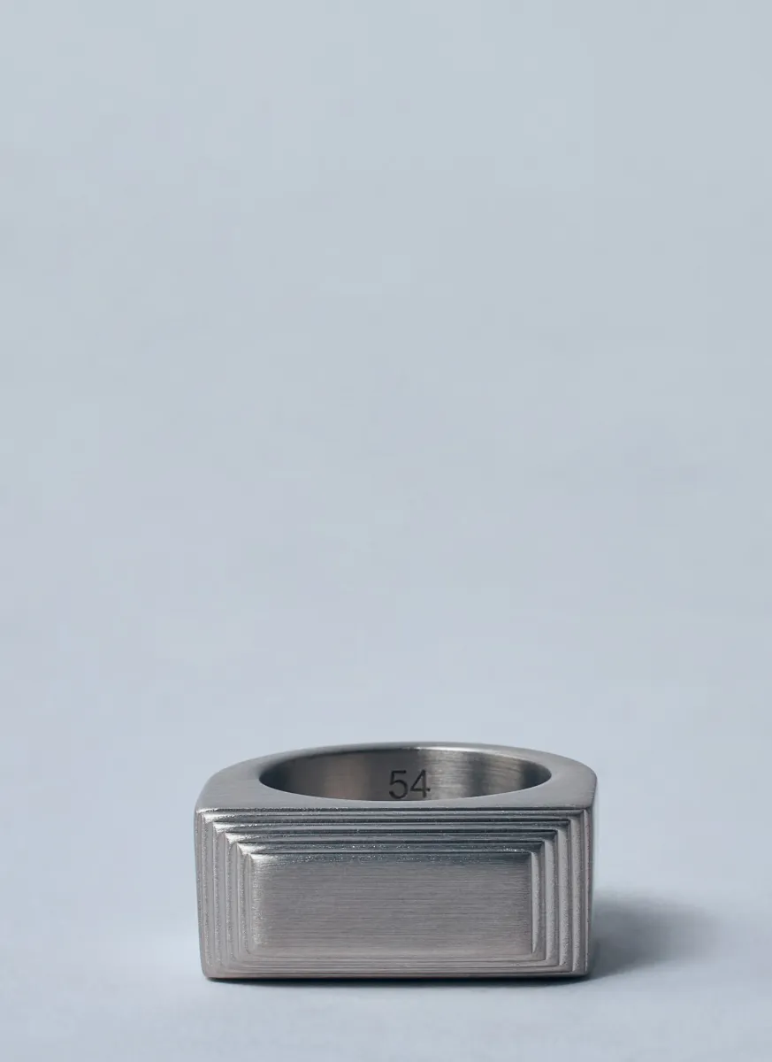 Etched Beveled Ring