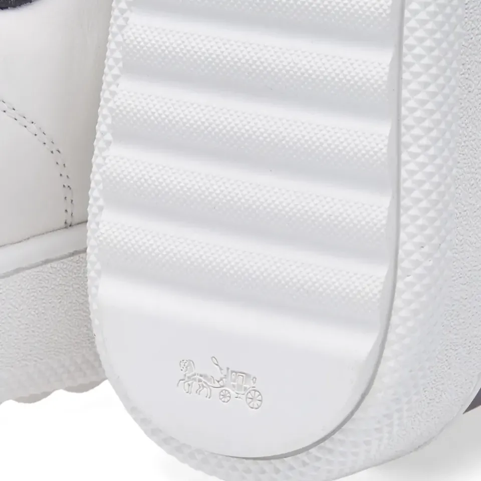 C210 Sneaker