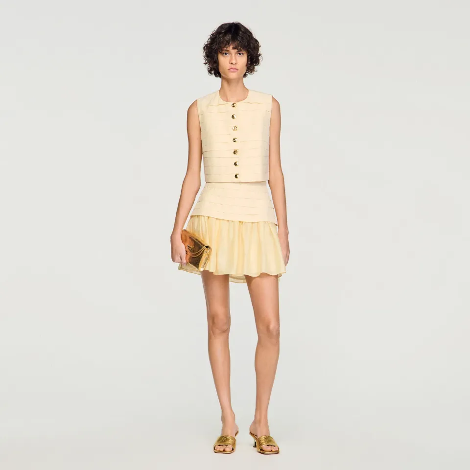Short pleated skirt