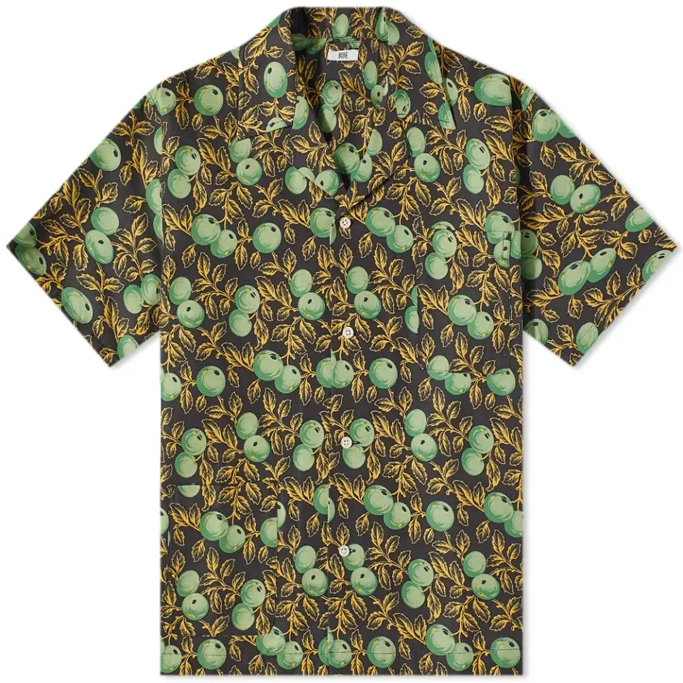 Gooseberry Vacation Shirt