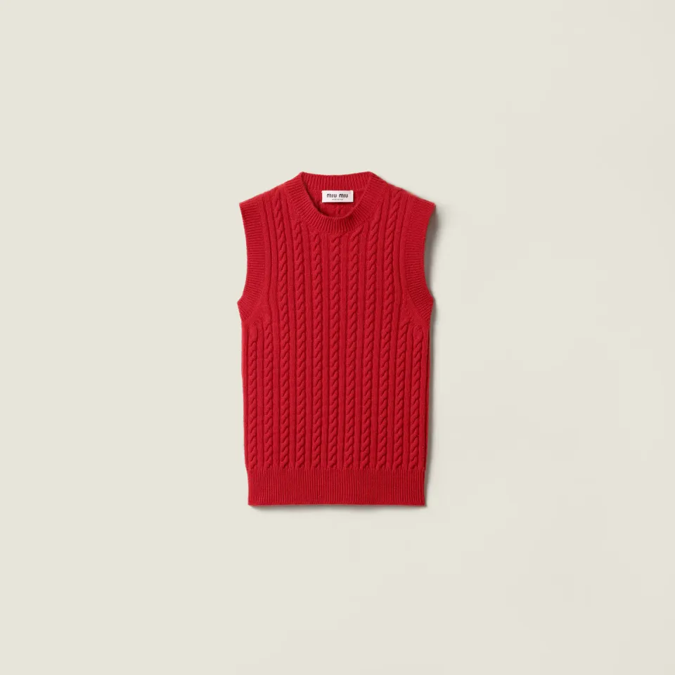 Cable-knit cashmere vest