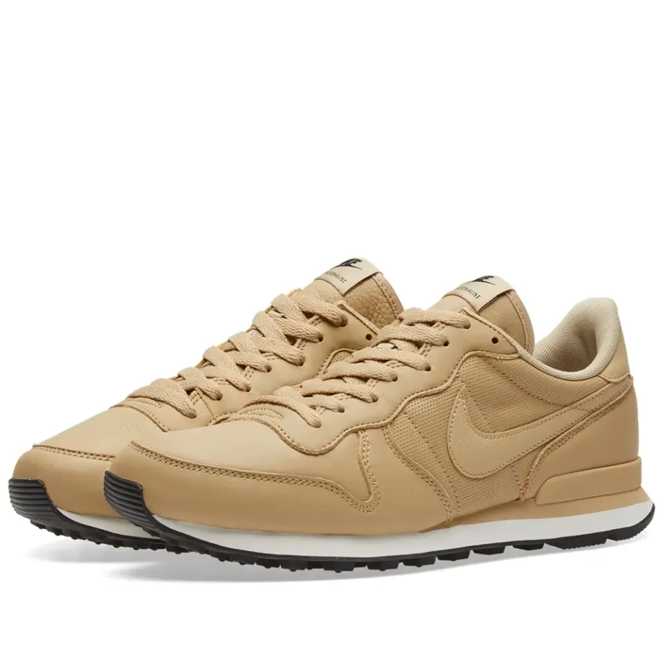 Internationalist