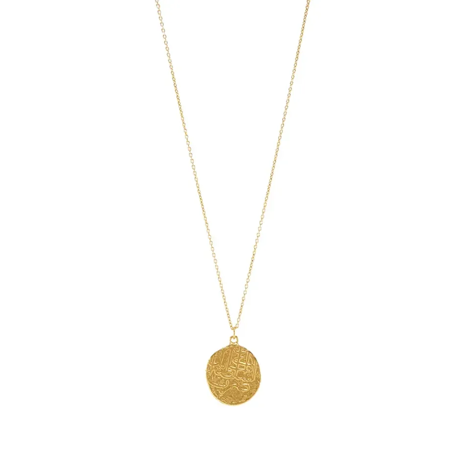 Dahmi Pendant Necklace